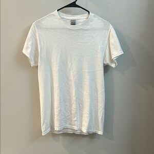 Gildan White Short Sleeve Tee